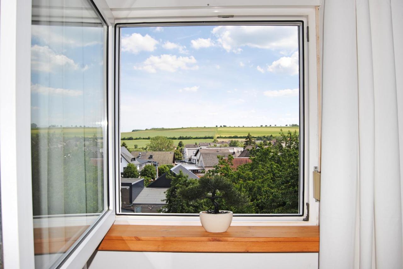 Stilvolles Eifelhaus Am Nuerburgring Mit Eigenem Garten Boos Buitenkant foto