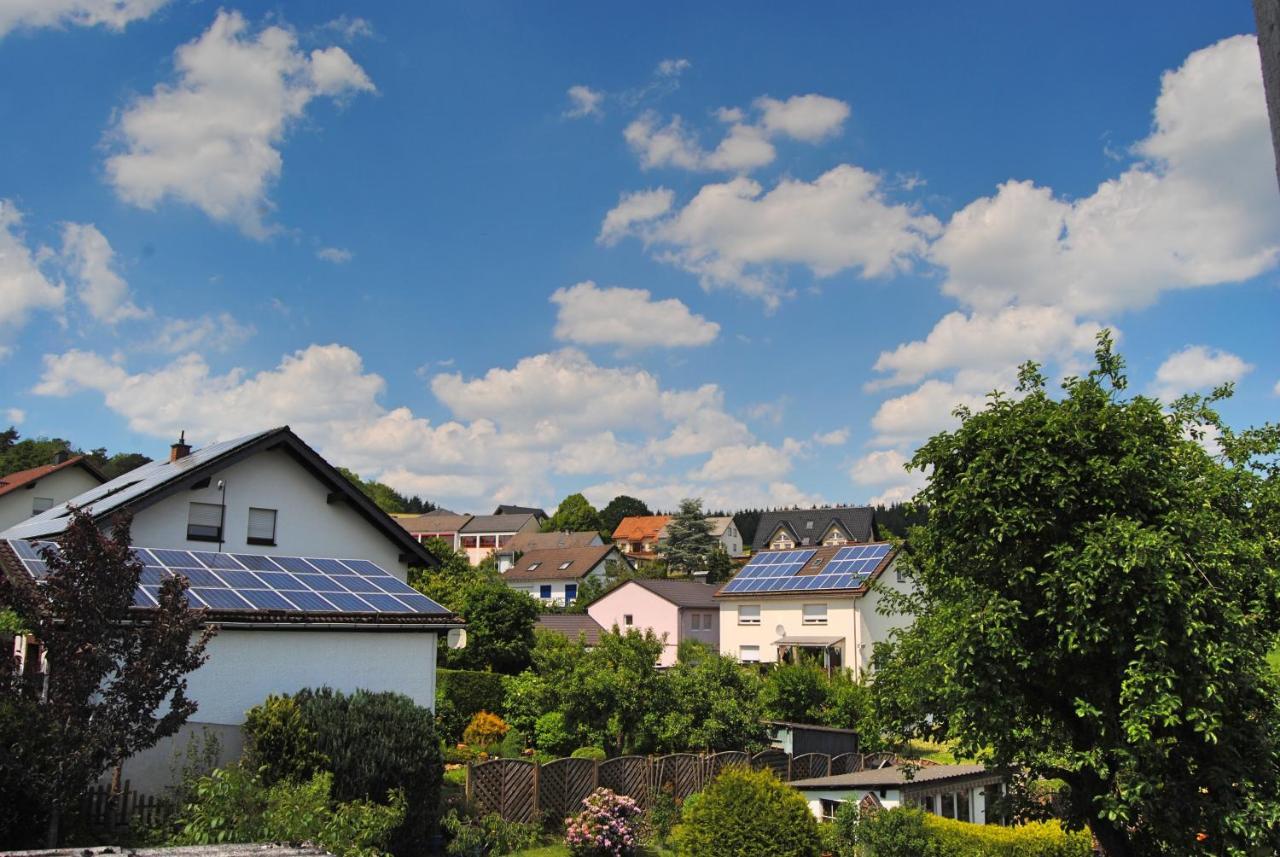 Stilvolles Eifelhaus Am Nuerburgring Mit Eigenem Garten Boos Buitenkant foto